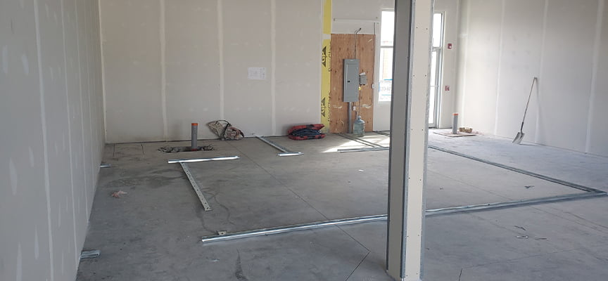 https://www.truerockinterior.com/wp-content/uploads/2023/07/The-Ultimate-Guide-To-Choosing-The-Right-Drywall-Contractor-For-Your-Project