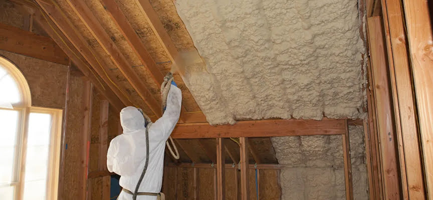 The Benefits Of Hiring A Roof Insulation Contractor In Edmonton